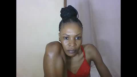 ESTHER online show from September 2025 07:03:02 PM