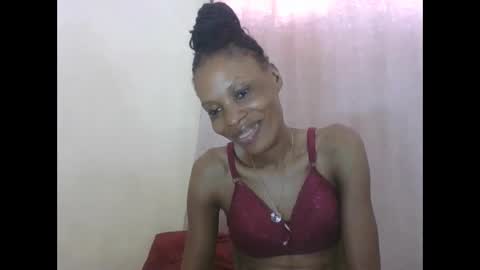 ESTHER online show from September 2025 07:46:02 AM