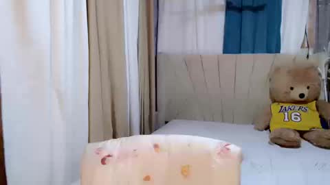 Princess Ella online show from October 2025 10:46:02 AM