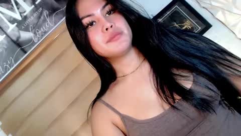 Snapshot of sweetsam14 chatting on March 2025 01:42:02 AM sam online show from March 2025 01:42:02 AM