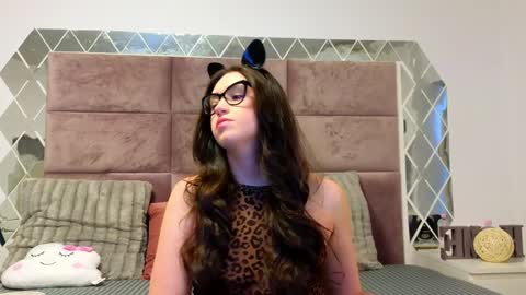SweetScribe online show from December 2024 06:44:02 AM