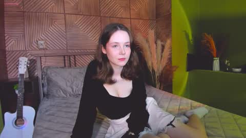 Snapshot of sweetshy_ chatting on September 2025 01:32:01 PM Alice online show from September 2025 01:32:01 PM