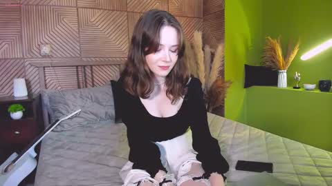 Snapshot of sweetshy_ chatting on September 2025 01:33:02 PM Alice online show from September 2025 01:33:02 PM