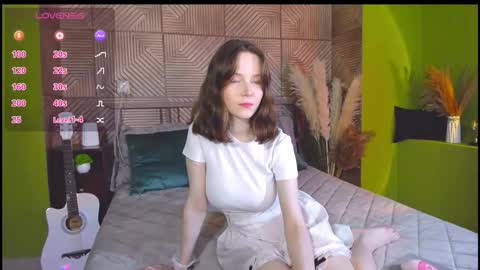 Snapshot of sweetshy_ chatting on September 2025 01:23:01 PM Alice online show from September 2025 01:23:01 PM