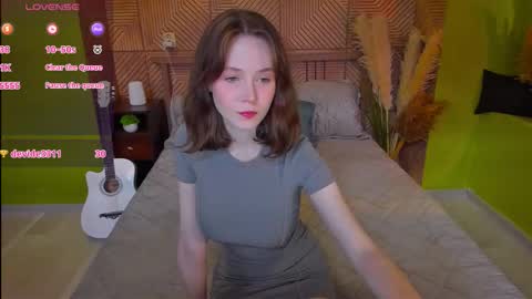 Snapshot of sweetshy_ chatting on September 2025 01:24:02 PM Alice online show from September 2025 01:24:02 PM