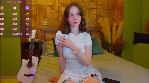 Snapshot of sweetshy_ chatting on September 2025 01:47:02 PM Alice online show from September 2025 01:47:02 PM