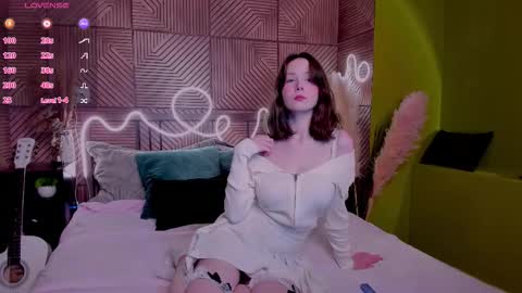Snapshot of sweetshy_ chatting on October 2025 01:42:02 PM Alice online show from October 2025 01:42:02 PM