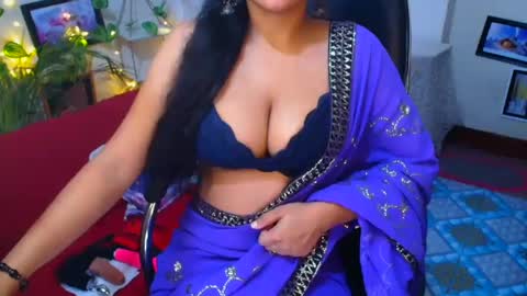 Snapshot of sweetsour18 chatting on October 2025 02:07:01 AM SweetSour online show from October 2025 02:07:01 AM