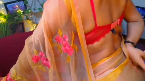 Snapshot of sweetsour18 chatting on October 2025 11:46:02 PM SweetSour online show from October 2025 11:46:02 PM