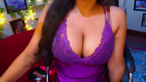 Snapshot of sweetsour18 chatting on November 2025 01:12:02 PM SweetSour online show from November 2025 01:12:02 PM