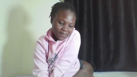 Snapshot of sweetsprincess8 chatting on October 2025 04:21:01 AM sweetsprincess8 online show from October 2025 04:21:01 AM