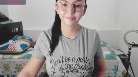 lili online show from January 2025 02:39:02 AM