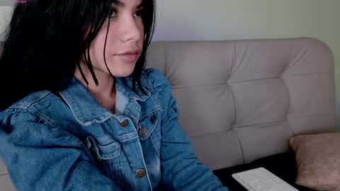    online show from February 2025 04:32:01 PM