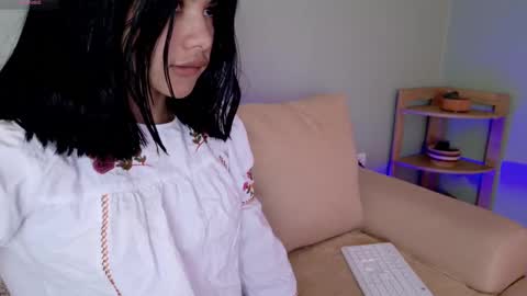   online show from March 2025 04:42:02 PM