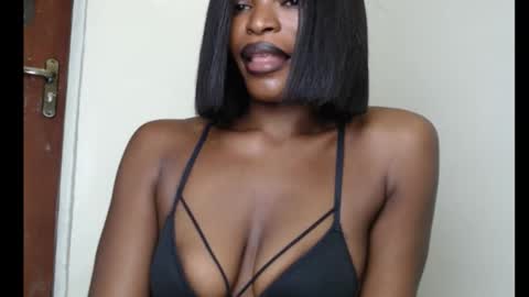 Snapshot of sweetxxboobsx chatting on October 2025 08:42:02 PM sweetxxboobsx online show from October 2025 08:42:02 PM