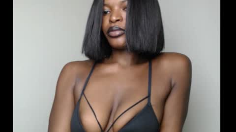 Snapshot of sweetxxboobsx chatting on October 2025 10:36:01 PM sweetxxboobsx online show from October 2025 10:36:01 PM