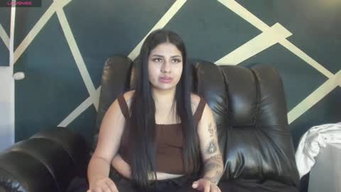 Ashley 3 online show from February 2025 11:33:02 AM