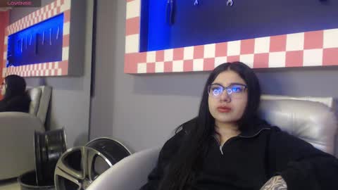 Ashley 3 online show from March 2025 11:17:01 AM