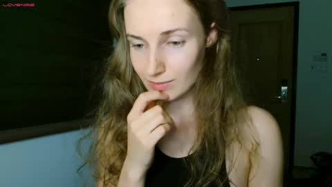 Snapshot of sweety_fruits chatting on February 2025 05:25:02 PM sweety_fruits online show from February 2025 05:25:02 PM