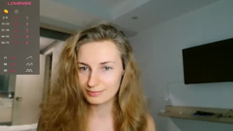 Snapshot of sweety_fruits chatting on October 2025 11:20:02 AM sweety_fruits online show from October 2025 11:20:02 AM