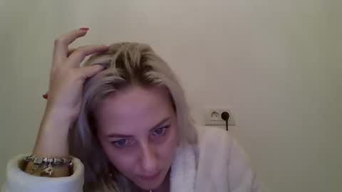 Snapshot of sweety_tweety61278 chatting on October 2025 03:55:01 PM sweety_tweety61278 online show from October 2025 03:55:01 PM