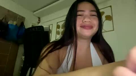 Snapshot of sweetyasian_ chatting on October 2025 02:59:01 PM stacey online show from October 2025 02:59:01 PM