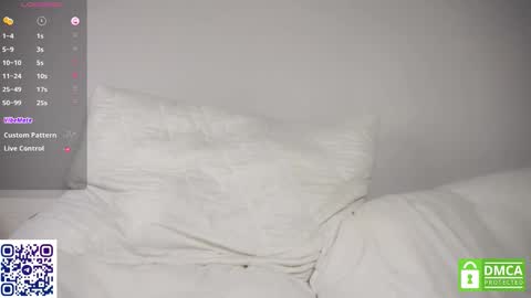 Snapshot of sweetyoops chatting on October 2025 07:09:02 PM Astrid online show from October 2025 07:09:02 PM