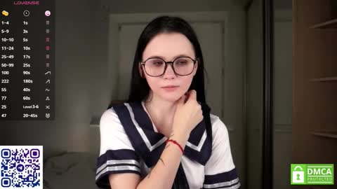 Snapshot of sweetyoops chatting on October 2025 07:18:01 PM Astrid online show from October 2025 07:18:01 PM