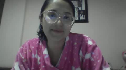sweetyypeach online show from December 2024 03:36:01 AM