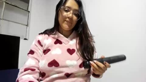 sweetyypeach online show from January 2025 02:53:01 AM