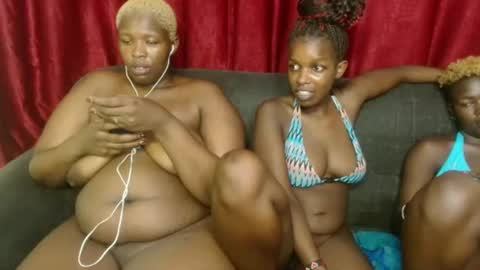 Snapshot of sweetz_candice chatting on March 2025 06:51:01 AM sweetz_candice online show from March 2025 06:51:01 AM