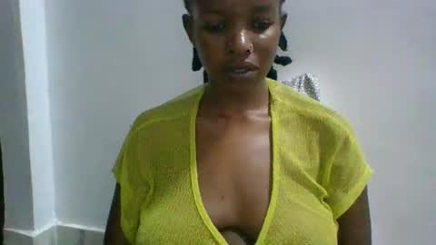 Snapshot of sweetz_candice chatting on October 2025 12:31:02 AM sweetz_candice online show from October 2025 12:31:02 AM