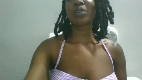 Snapshot of sweetz_candice chatting on October 2025 07:03:02 PM sweetz_candice online show from October 2025 07:03:02 PM