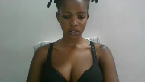 Snapshot of sweetz_candice chatting on October 2025 10:38:01 AM sweetz_candice online show from October 2025 10:38:01 AM