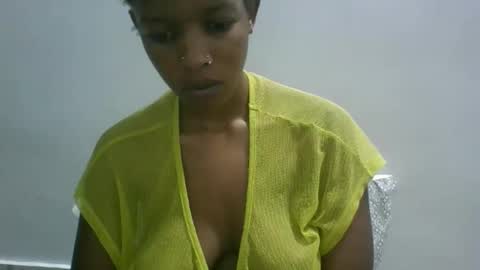 Snapshot of sweetz_candice chatting on October 2025 03:01:02 PM sweetz_candice online show from October 2025 03:01:02 PM