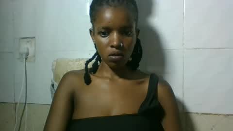 Snapshot of sweetz_candice chatting on November 2025 07:38:01 PM sweetz_candice online show from November 2025 07:38:01 PM