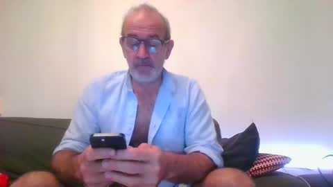 swimmi70 online show from December 2024 04:06:01 PM