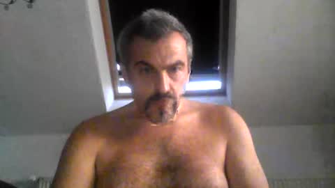 Snapshot of swinger_men_austria chatting on November 2025 06:41:02 AM swinger_men_austria online show from November 2025 06:41:02 AM