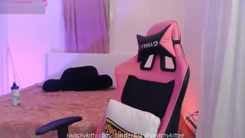 Snapshot of switchykitty chatting on September 2025 01:31:02 AM ashley blayde online show from September 2025 01:31:02 AM