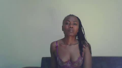 ALICIA online show from February 2025 10:25:01 PM