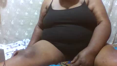 swtmilkymom online show from September 2025 05:51:01 AM