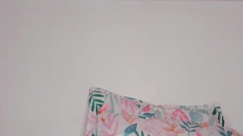 Lilly  online show from September 2025 07:52:01 PM