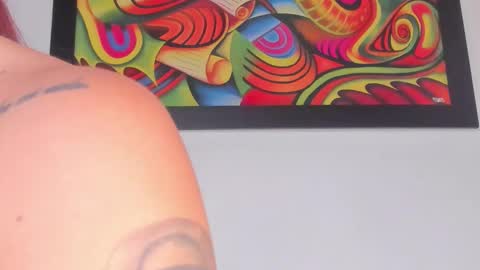 Lilly  online show from November 2025 07:13:02 PM