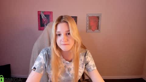 Snapshot of sylvia_ortiz chatting on October 2025 08:10:01 AM Sylvia online show from October 2025 08:10:01 AM