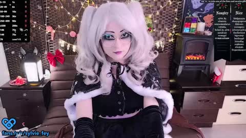 Sylvie online show from December 2024 12:20:01 AM