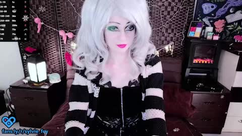 Sylvie online show from January 2025 02:43:02 AM