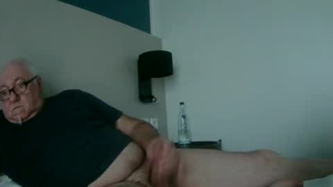 synek65 online show from January 2025 03:43:01 PM