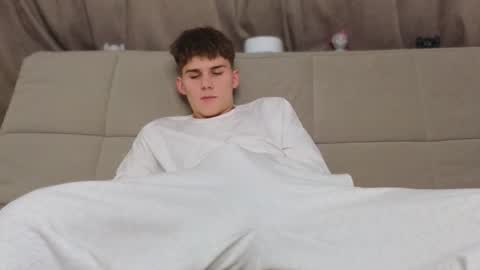 Snapshot of tai_fun chatting on December 2025 07:11:02 PM Alex online show from December 2025 07:11:02 PM