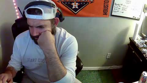 TaintNuzzler online show from September 2025 02:16:01 PM