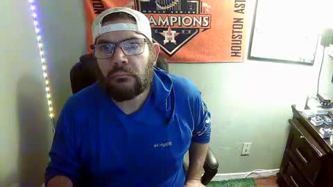 TaintNuzzler online show from September 2025 10:26:02 AM